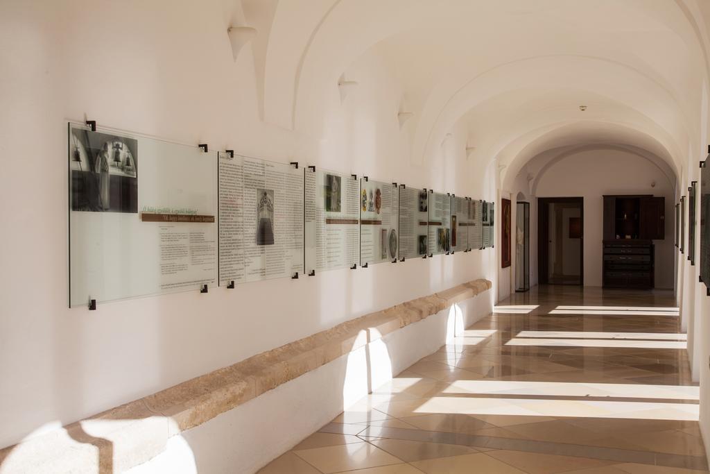 Sopron Monastery Hotel Bagian luar foto