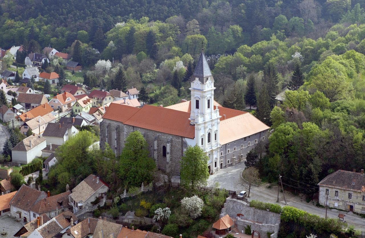 Sopron Monastery Hotel Bagian luar foto